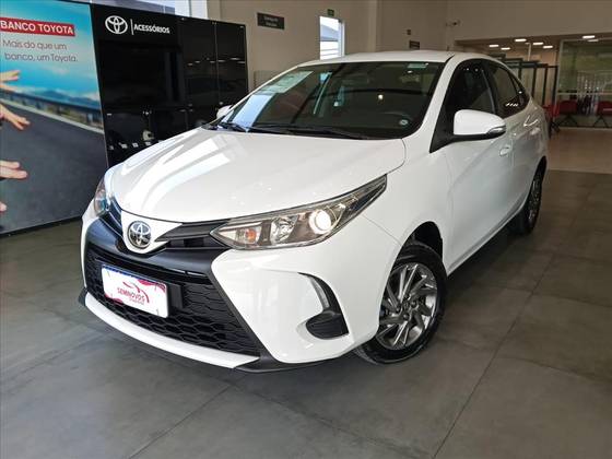 TOYOTA YARIS 1.5 16V FLEX SEDAN XS MULTIDRIVE